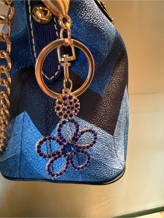 Accessories - Blue Jeweled Flower Keychain on Chevron Blue Handbag